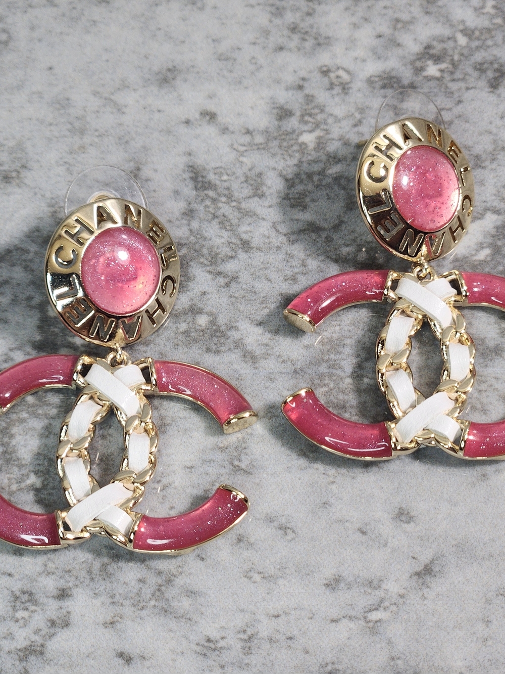CHANEL Pink Enamel Interwoven Chain CC Drop Earrings✨️ - Picture 7 of 11